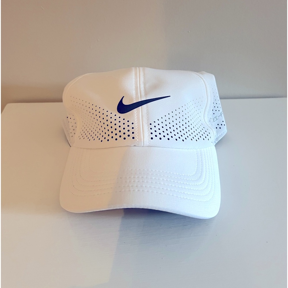 White Nike dri-fit hat